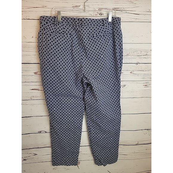 Talbots Hampshire Curvy Blue Cropped Geometric High Rise Casual Pants Size 16 - Picture 2 of 10
